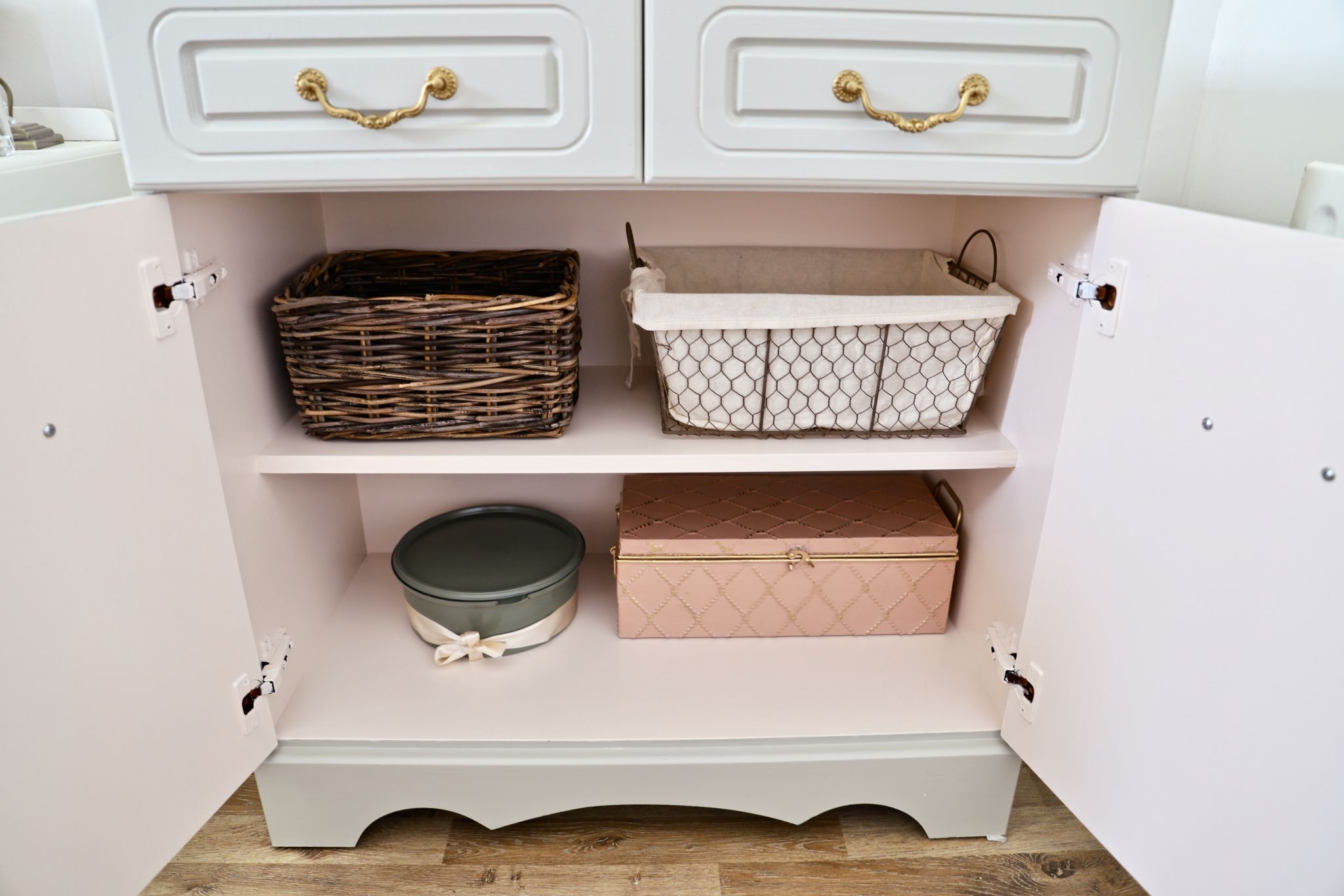 DIY Furniture makeover, Cottage style cabinet.