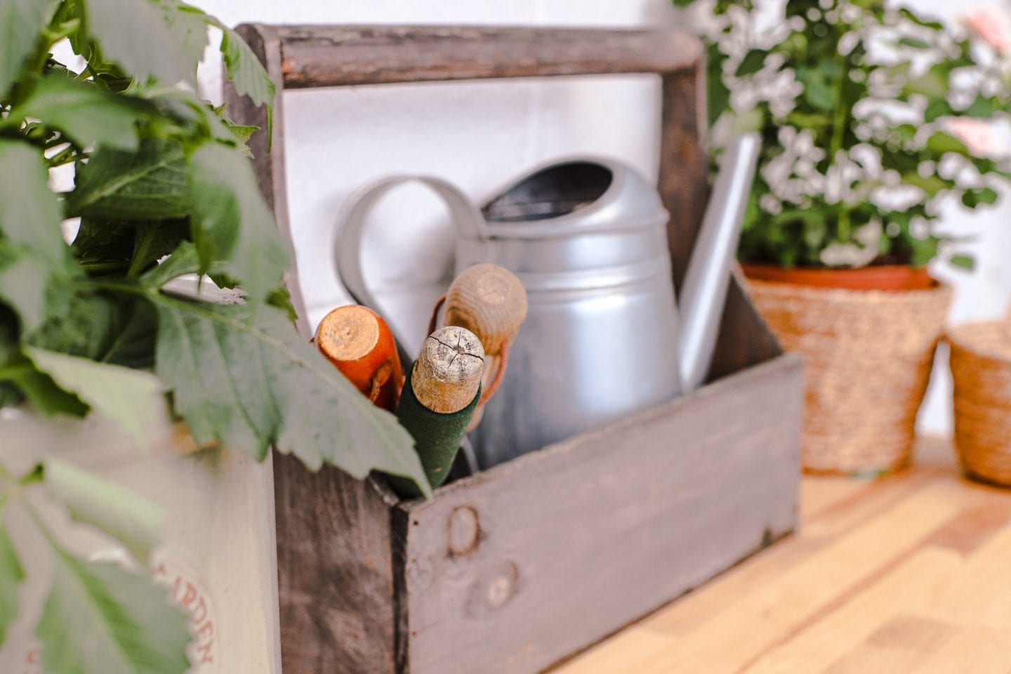 How I hacked an Ikea Forhoja cart into a garden potting bench