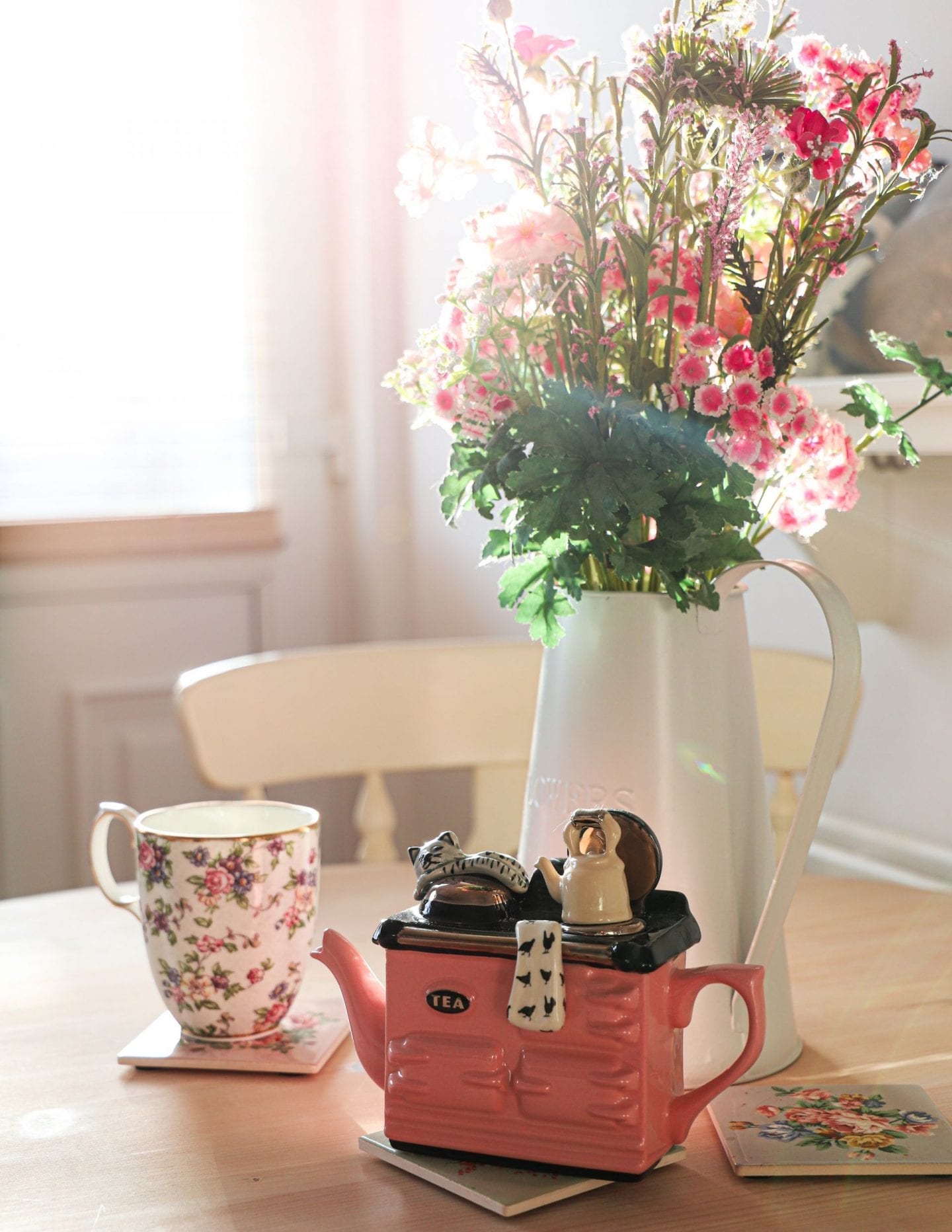 My thrifted kitchen table makeover 