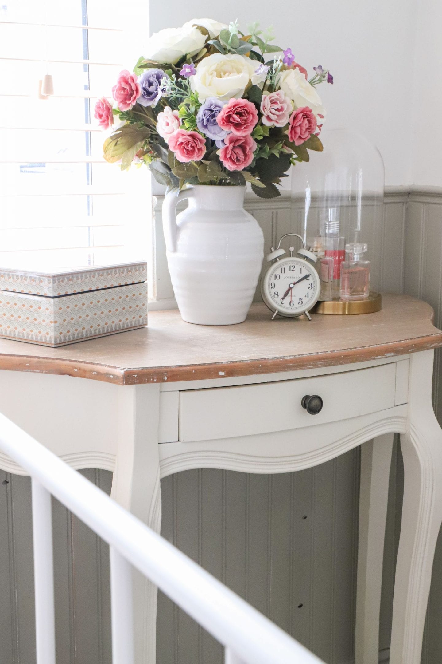 cottage bedroom decor