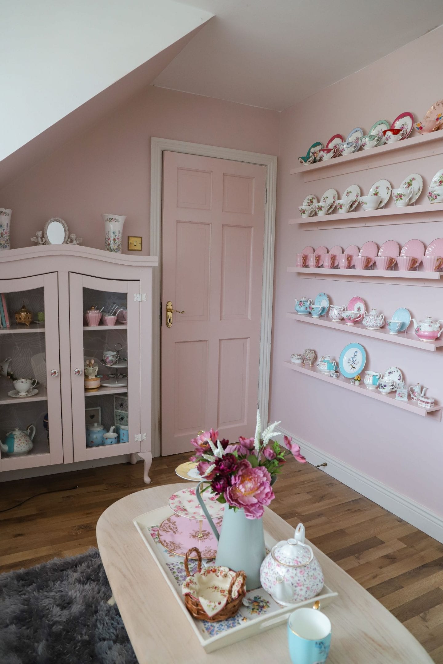 DIY Teacup Display Wall Using Ikea Mosslanda