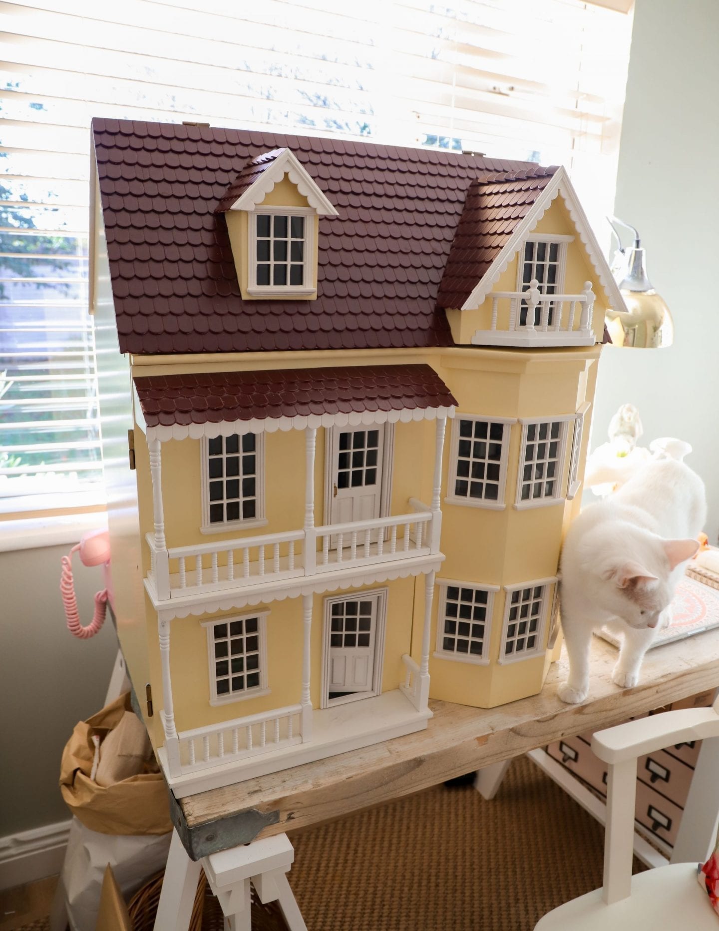 Victorian Dollhouse Makeover