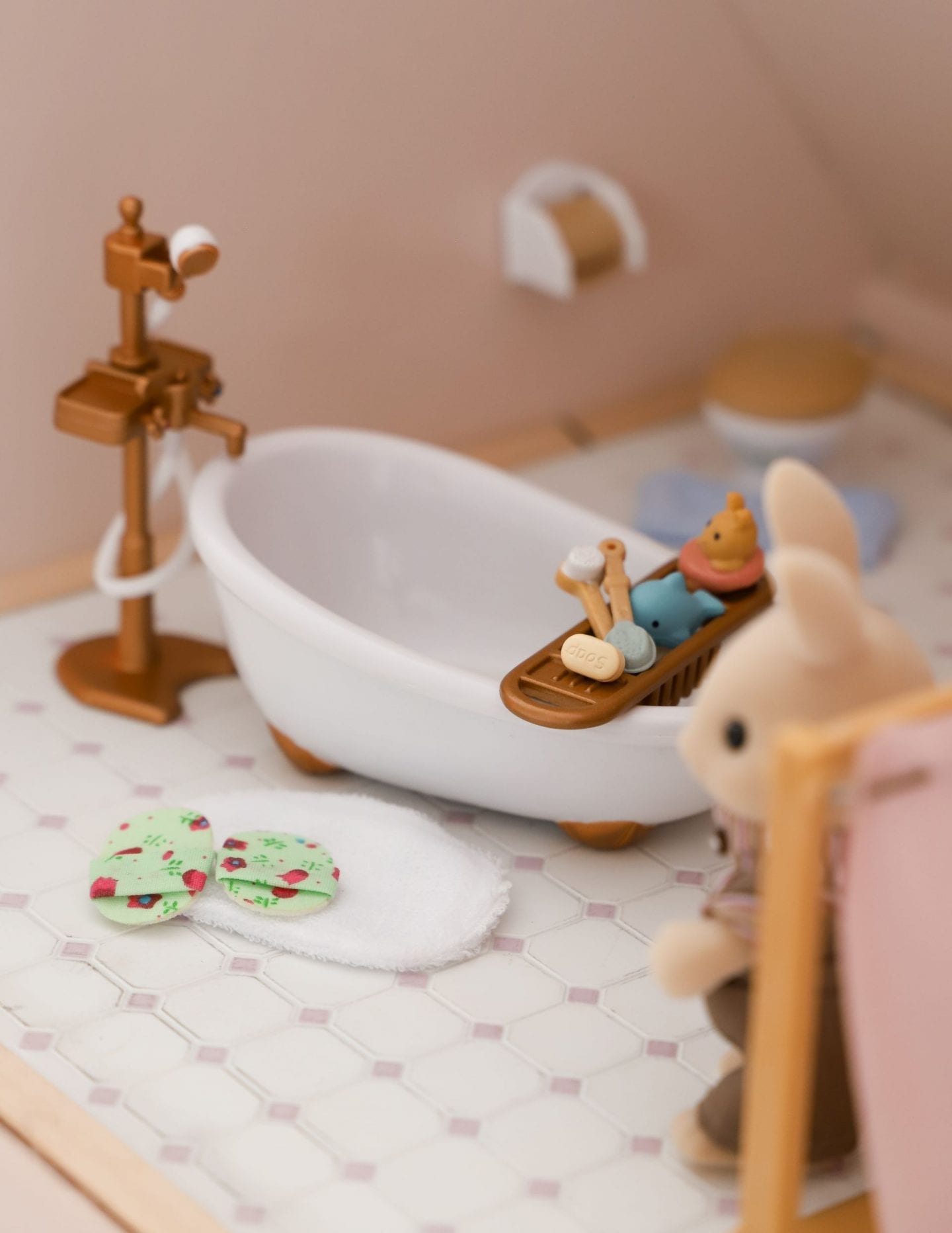 Sylvanian Family house makeover