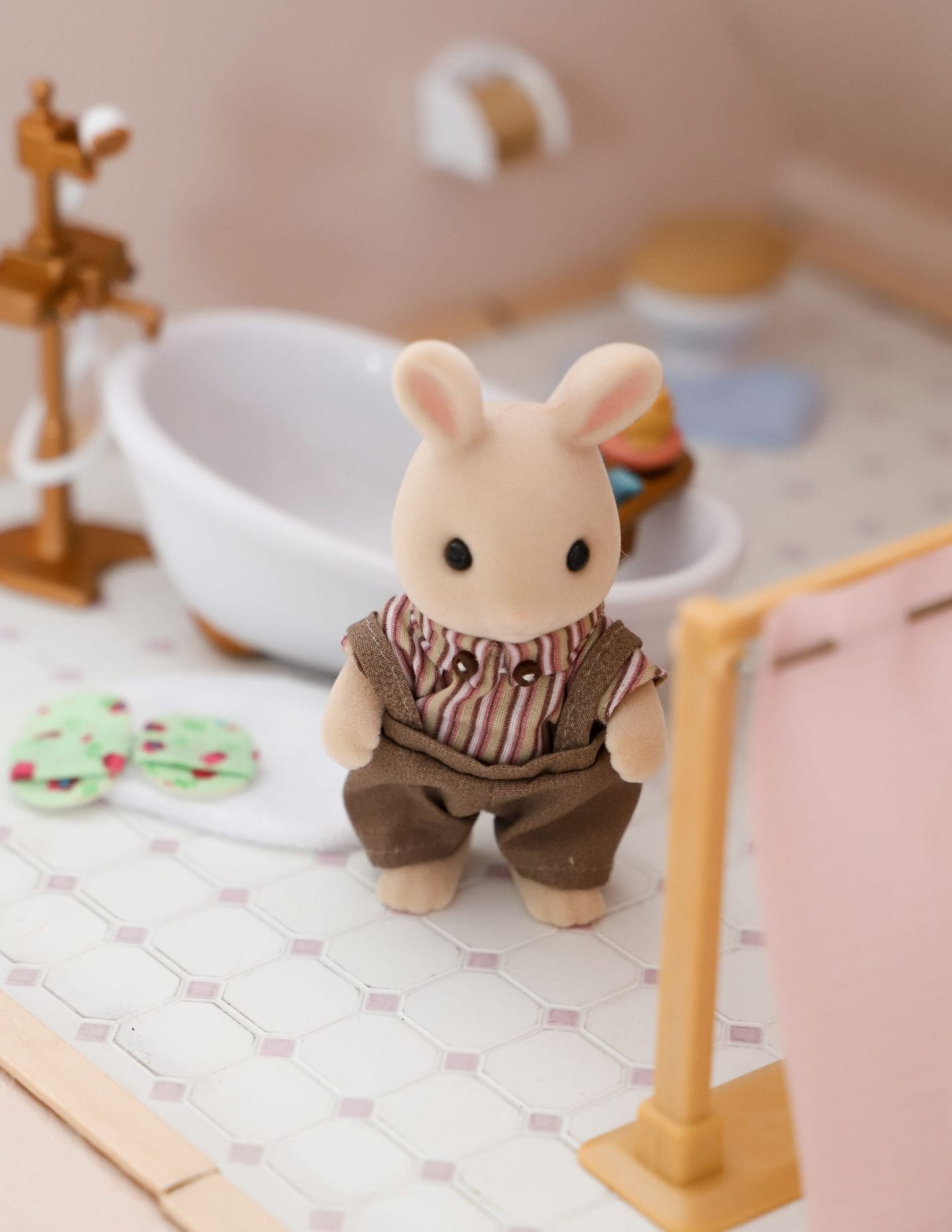 Sylvanian Family house makeover