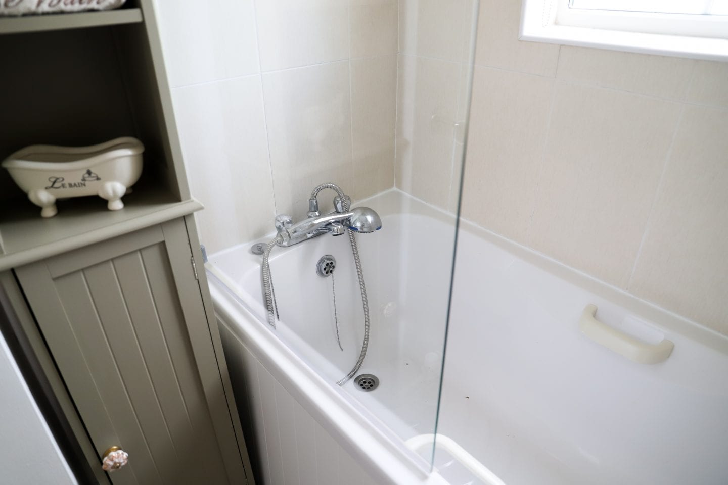 How to reseal a bathtub or shower tray Dainty Dress Diaries