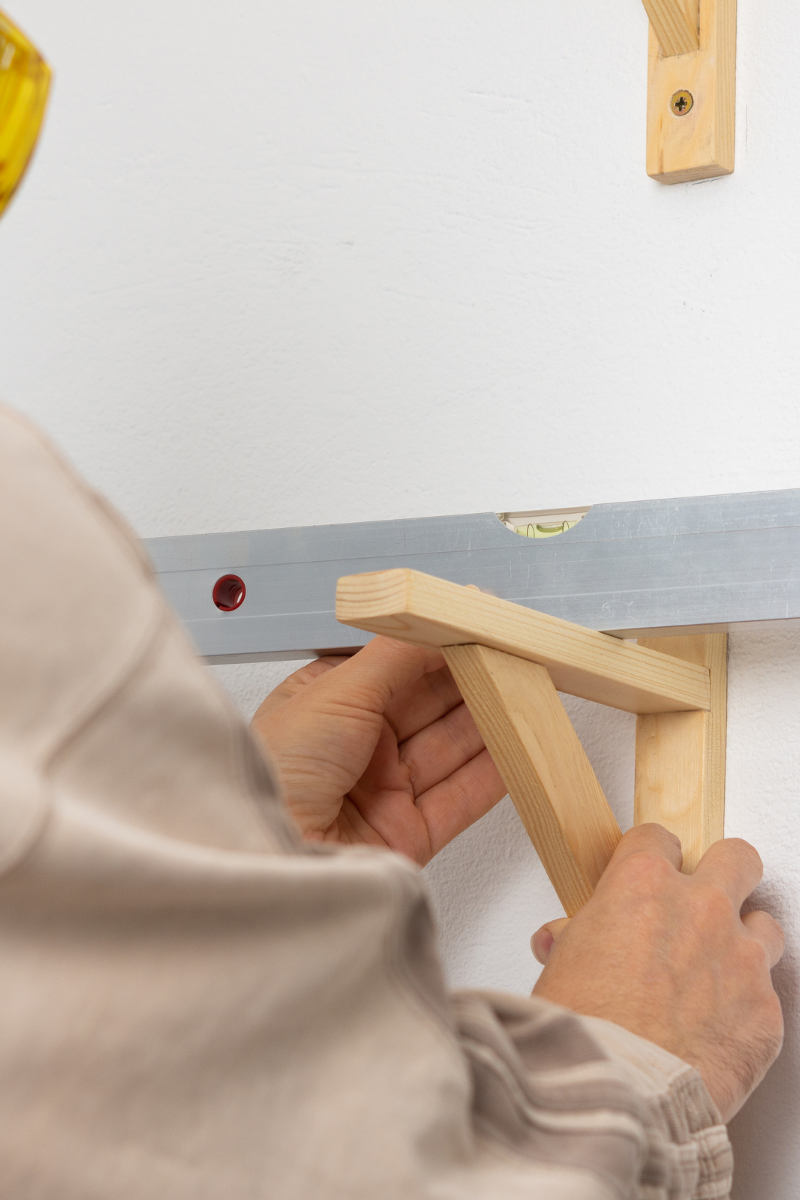 How to measure a shelf