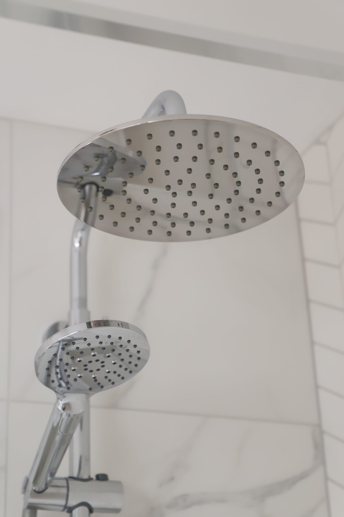 Sonas Aspect wet room flipper