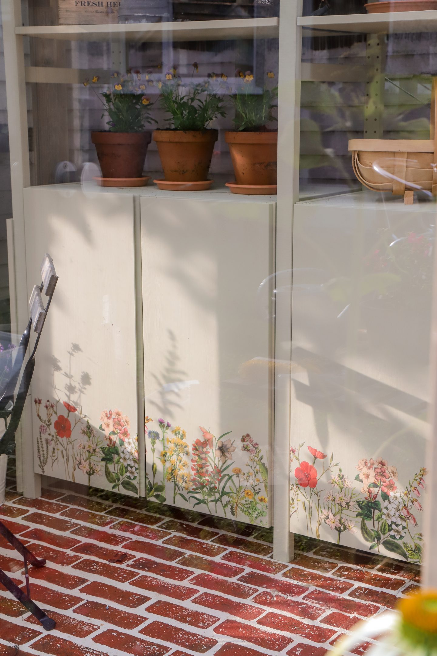 Cute Ikea Ivar Shelf makeover, How To Paint Ikea Ivar? Dainty Dress