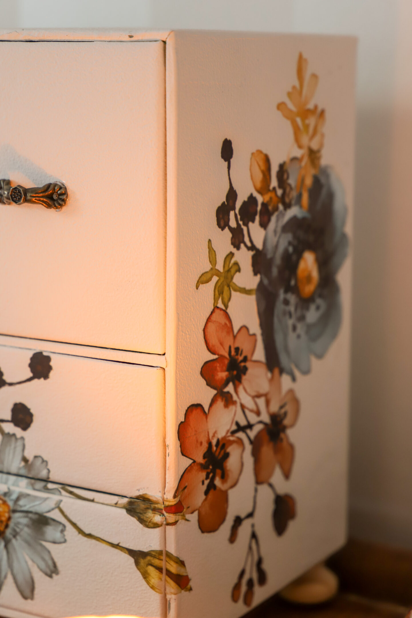 upcycle gift box. Floral jewellery box.