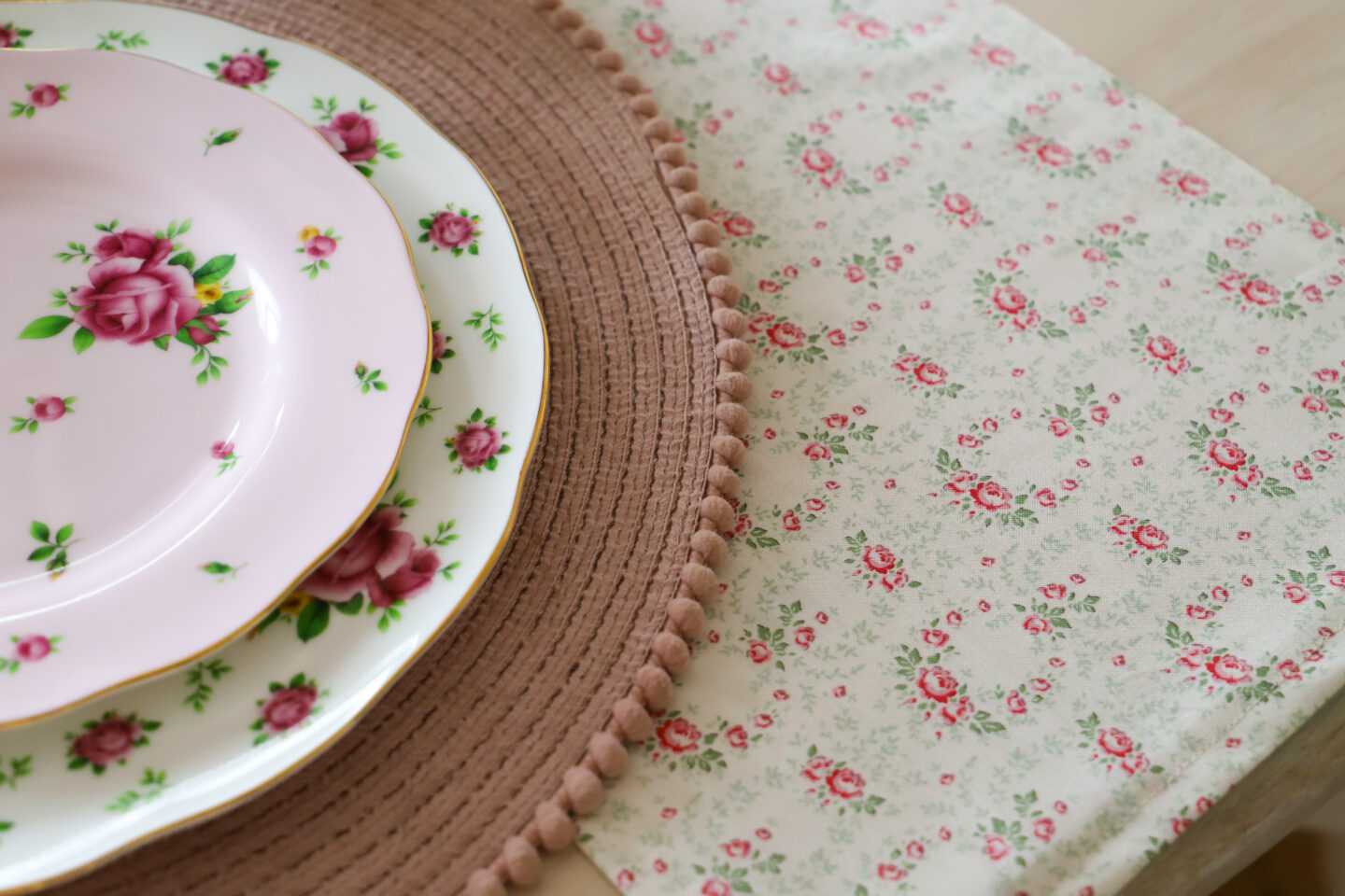 DIY table runner with tilda floral fabric.